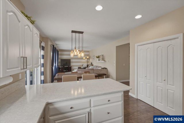 793 Lakefair Pl N, Keizer, OR 97303
