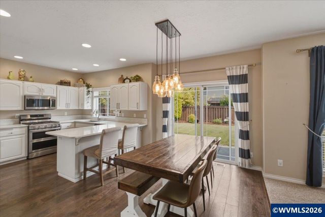 793 Lakefair Pl N, Keizer, OR 97303