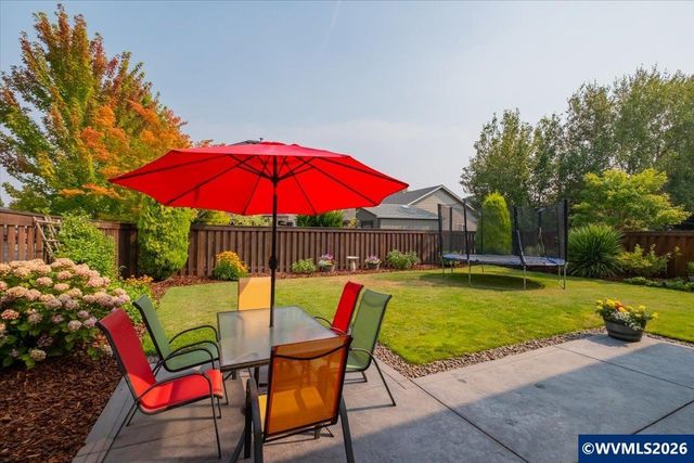 793 Lakefair Pl N, Keizer, OR 97303