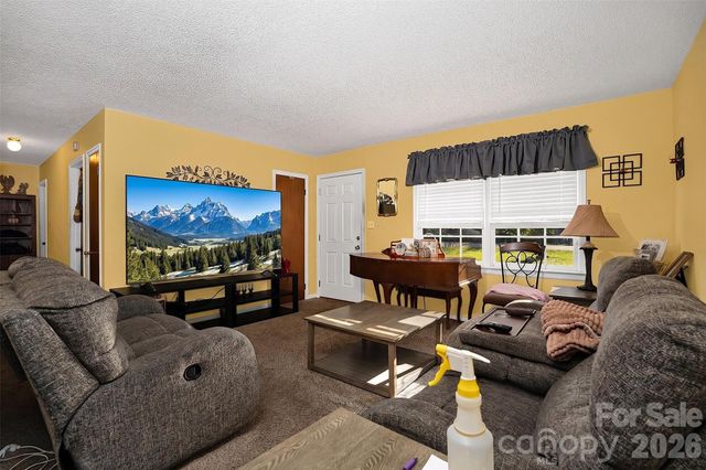 308 S Pine Street, Dallas, NC 28034