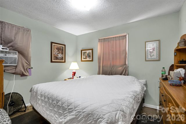 308 S Pine Street, Dallas, NC 28034