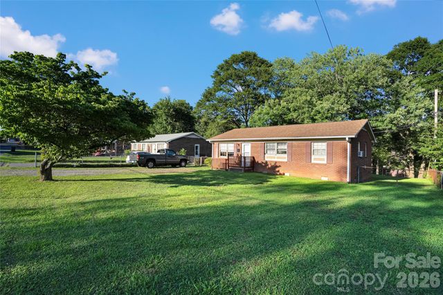 308 S Pine Street, Dallas, NC 28034