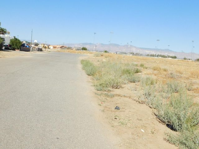 Walpole Avenue, California City, CA 93505