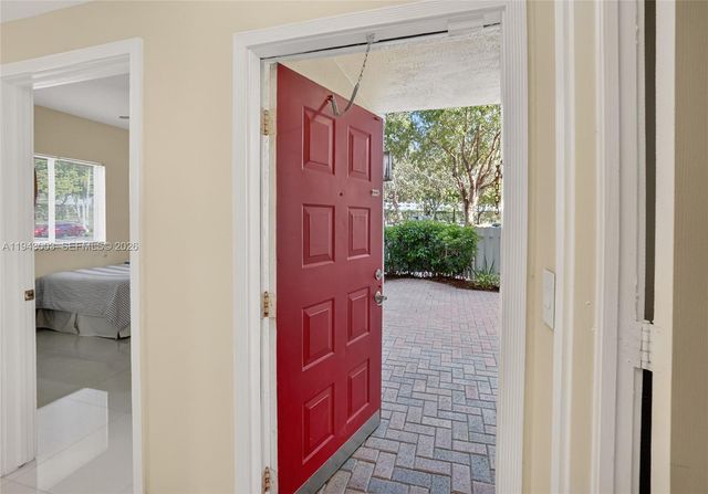 10710 NW 66th St 114, Doral, FL 33178