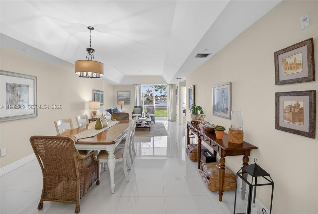 10710 NW 66th St 114, Doral, FL 33178