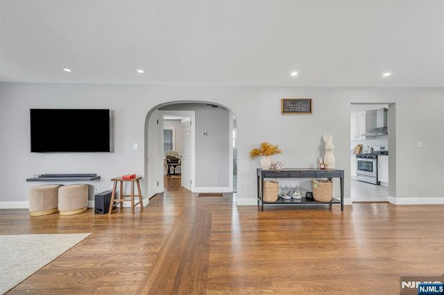 162 Norwood Avenue, North Plainfield, NJ 07060