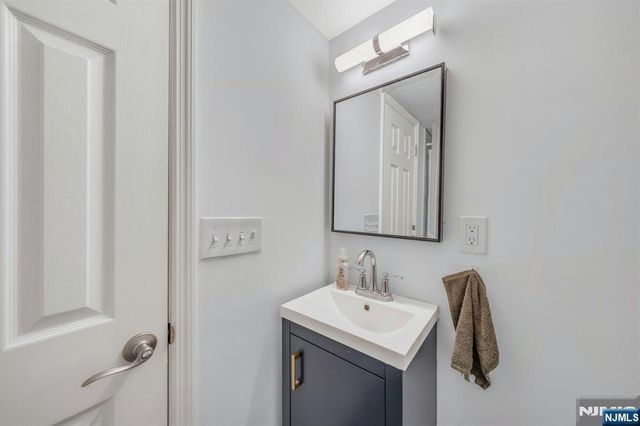 162 Norwood Avenue, North Plainfield, NJ 07060