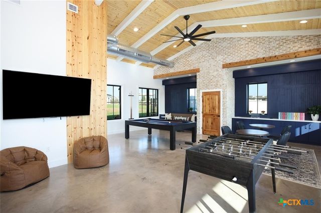 192 Lavender Lane, Elgin, TX 78621