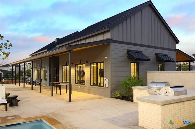 192 Lavender Lane, Elgin, TX 78621