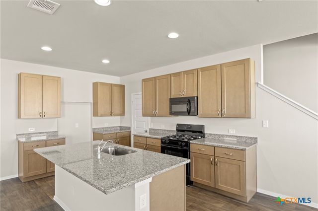 192 Lavender Lane, Elgin, TX 78621