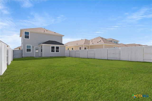 192 Lavender Lane, Elgin, TX 78621