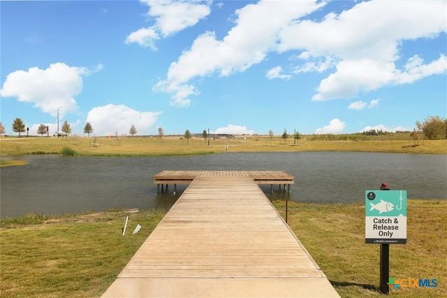 192 Lavender Lane, Elgin, TX 78621