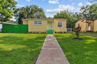 605 Pearl Street, Baytown, TX 77520
