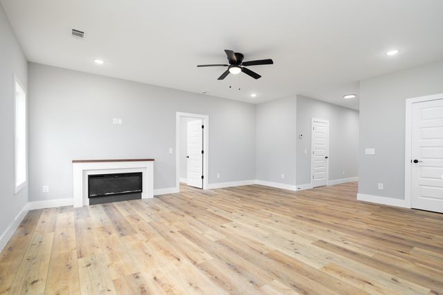 1328 Lee Road 0219, Phenix City, AL 36870