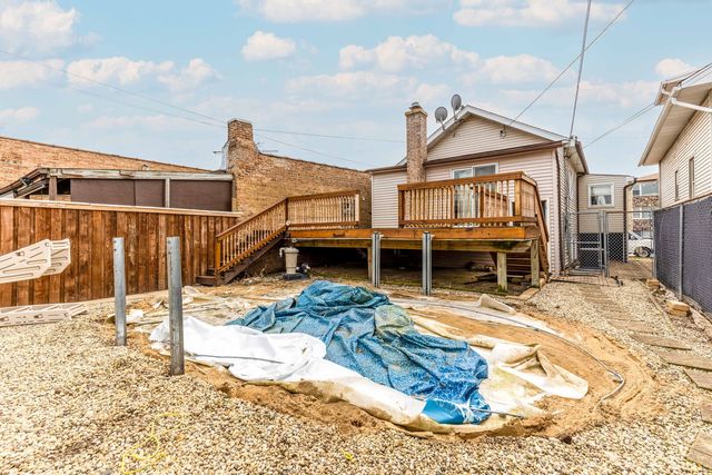 7408 W ADDISON Street 2, Chicago, IL 60634