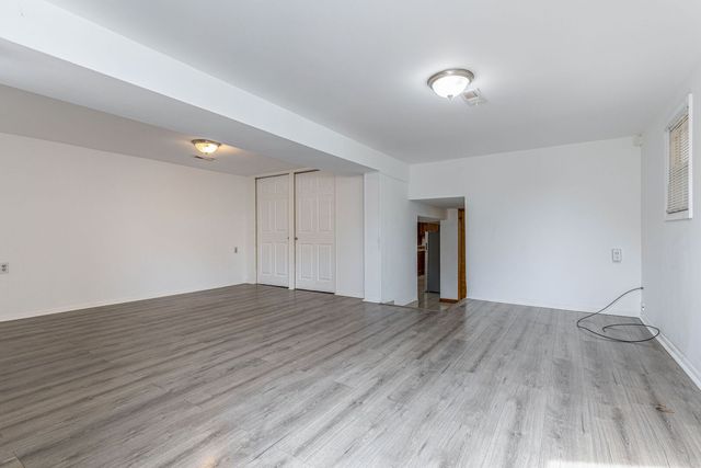 7408 W ADDISON Street 2, Chicago, IL 60634