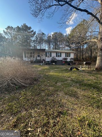320 W Grantville Road, Grantville, GA 30220