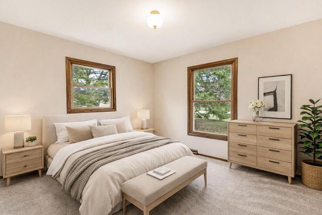 1858 Wayside DRIVE, Hartford, WI 53027