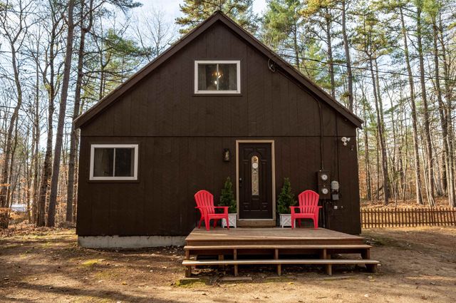 135 Pine River Path, Effingham, NH 03882