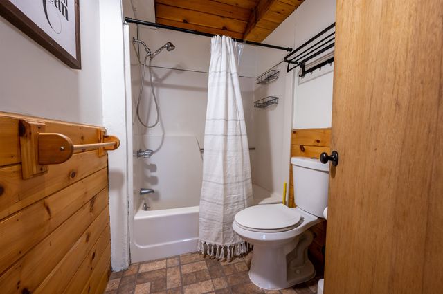 135 Pine River Path, Effingham, NH 03882