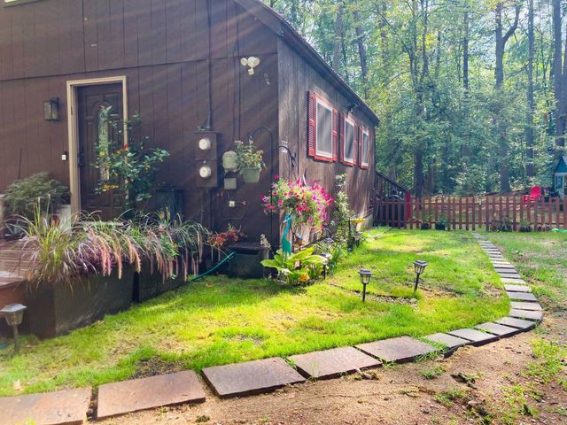 135 Pine River Path, Effingham, NH 03882