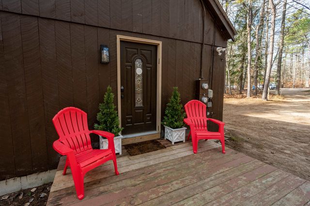 135 Pine River Path, Effingham, NH 03882