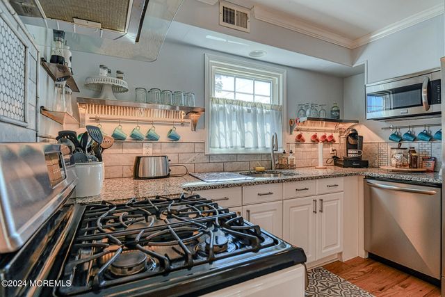 82 Inskip Avenue, Ocean Grove, NJ 07756