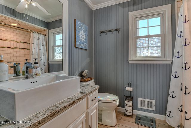 82 Inskip Avenue, Ocean Grove, NJ 07756