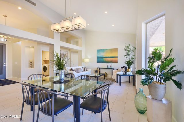 1792 W RAVEN Drive, Chandler, AZ 85286