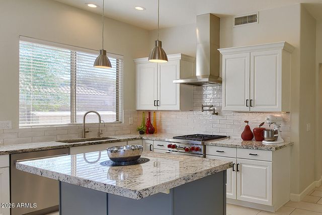 1792 W RAVEN Drive, Chandler, AZ 85286