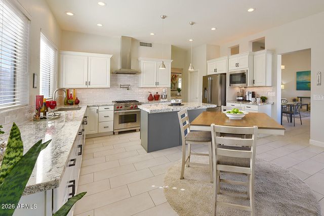 1792 W RAVEN Drive, Chandler, AZ 85286