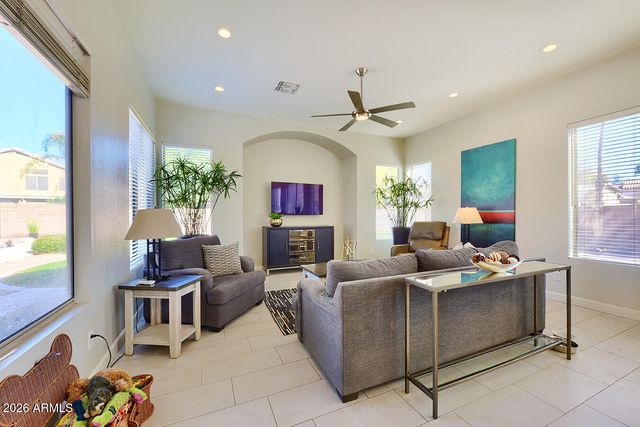 1792 W RAVEN Drive, Chandler, AZ 85286