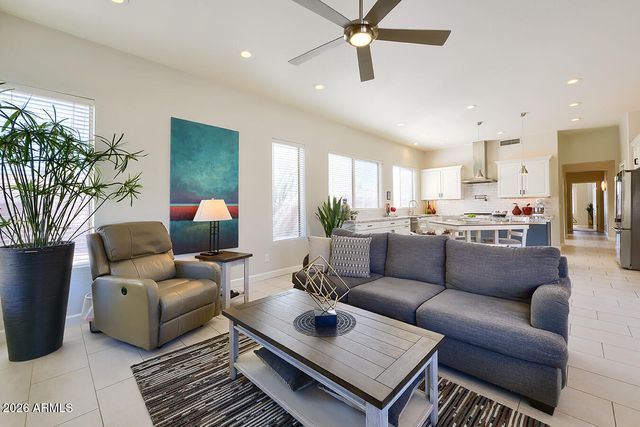 1792 W RAVEN Drive, Chandler, AZ 85286