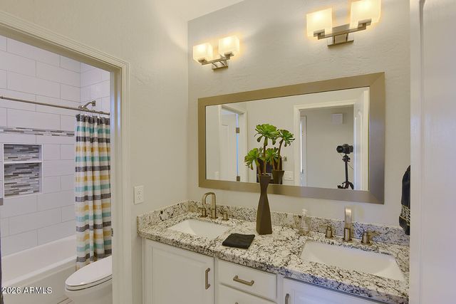 1792 W RAVEN Drive, Chandler, AZ 85286