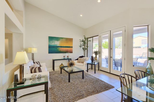 1792 W RAVEN Drive, Chandler, AZ 85286