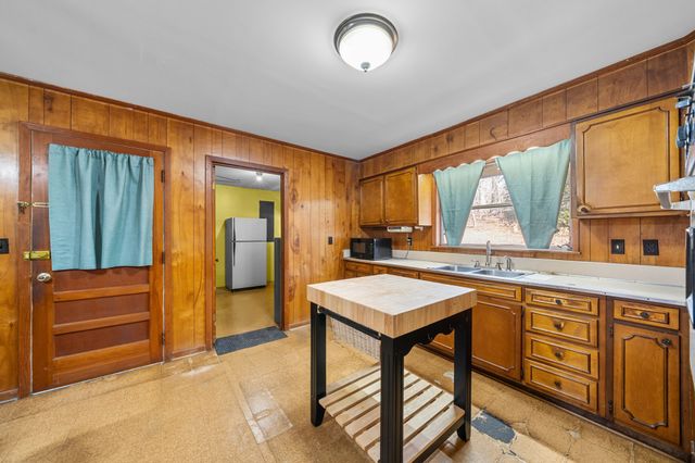 103 Willie Six Rd, Sewanee, TN 37375