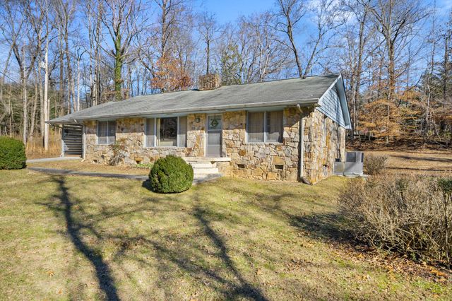 103 Willie Six Rd, Sewanee, TN 37375