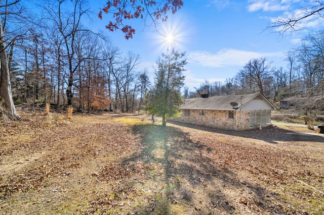 103 Willie Six Rd, Sewanee, TN 37375