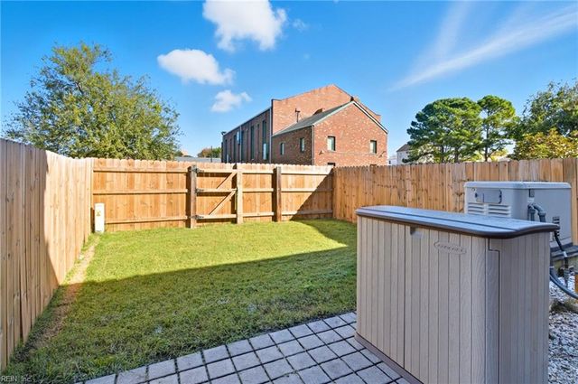 624 Glasgow ST, Portsmouth, VA 23704