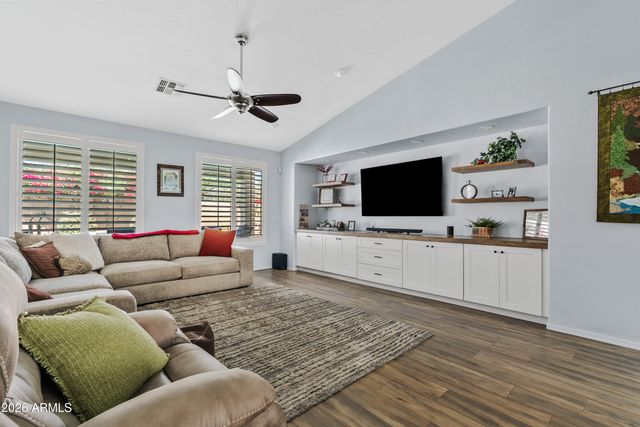 1748 E IRIS Drive, Chandler, AZ 85286