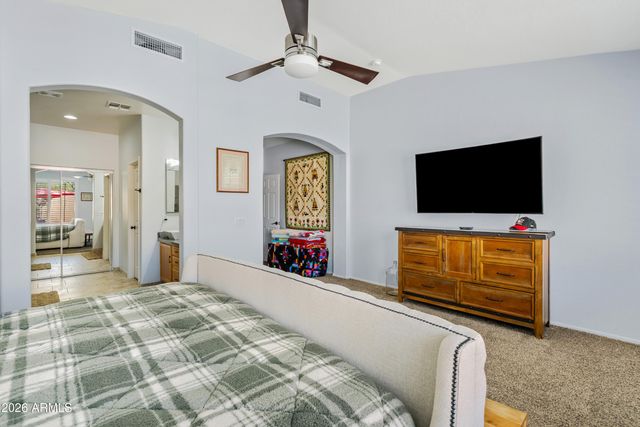 1748 E IRIS Drive, Chandler, AZ 85286