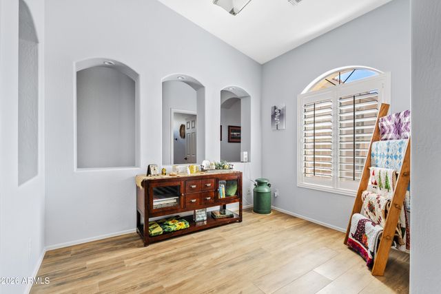 1748 E IRIS Drive, Chandler, AZ 85286