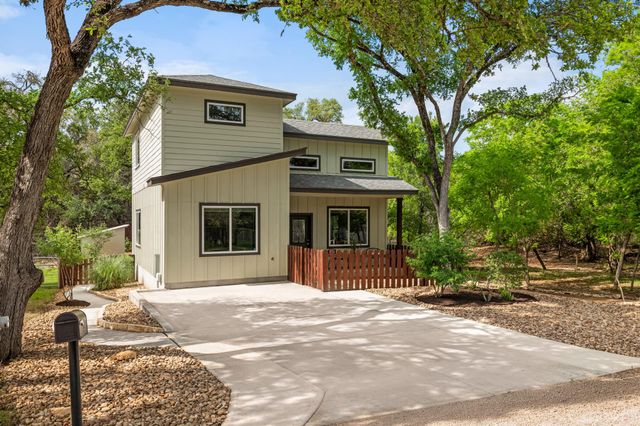 48 Wood Glen DR, Wimberley, TX 78676