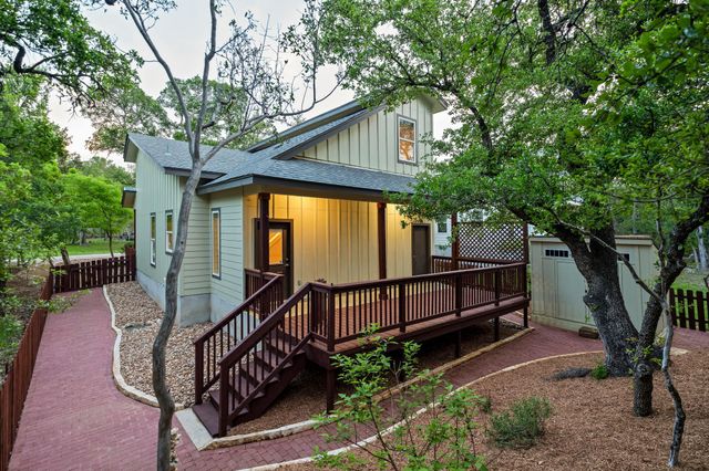 48 Wood Glen DR, Wimberley, TX 78676