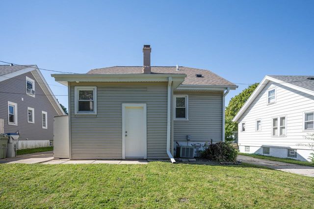 2438 N 58th STREET, Milwaukee, WI 53210