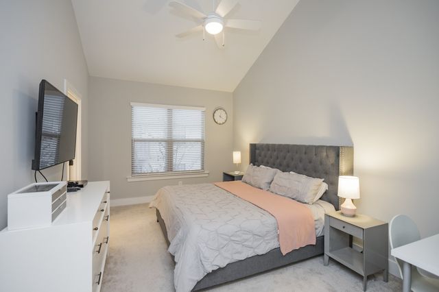 203 Thompson Park Dr, Nashville, TN 37211