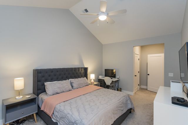 203 Thompson Park Dr, Nashville, TN 37211