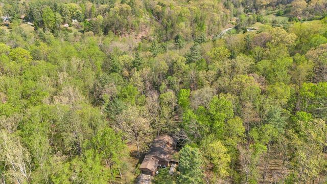 3878 Harborwood RD, Salem, VA 24153