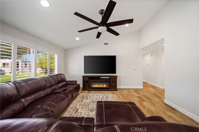6113 Riverside, Rialto, CA 92377