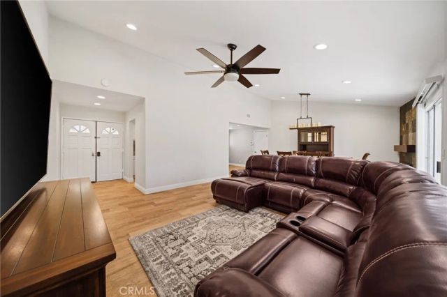 6113 Riverside, Rialto, CA 92377